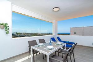 Villa Camino del Volcan by Villa Plus