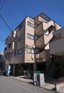 Sun & Moon Hotel 404 8 minutes to Haneda Airport, 12 minutes to Yokohama, 35 minutes to Asakusa, no transfers