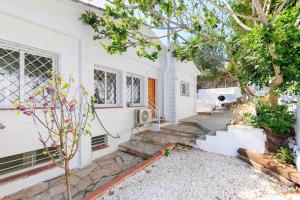 Family Villa with Sea View 300m to the Beach