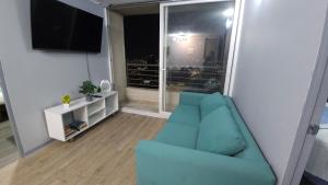 Apartment for 8 people with FREE parking, SOUTH Terminal