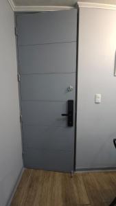 Apartment for 8 people with FREE parking, SOUTH Terminal
