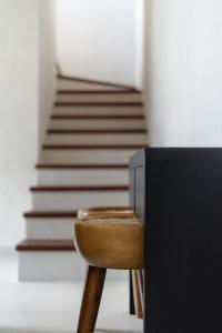 Terra Calma B - Stylish and Modern 2BR, 400m away from Seseh Beach