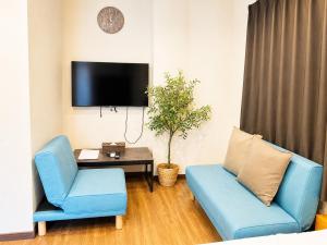 20 minutes by train to Shinjuku 9-minute walk from the nearest station 西落合2f3f