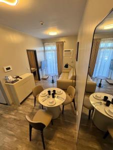 Havenest Gentry Manor 1BR with Pool, near Okada and MOA