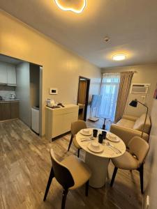 Havenest Gentry Manor 1BR with Pool, near Okada and MOA