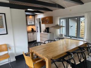 Lovely Cottage Near Beautiful Bathing Beach
