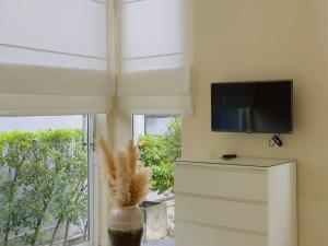 5 Minutes to Naiharn Beach, Private, Quiet and Cozy