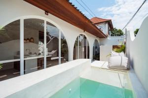 Spacious Modern Villa with Cozy Indoor-Outdoor Vibe