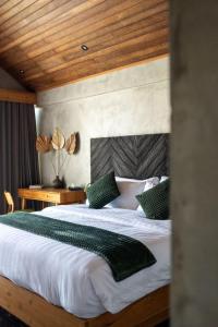 Stylish and Cozy Villa with Plunge Pool
