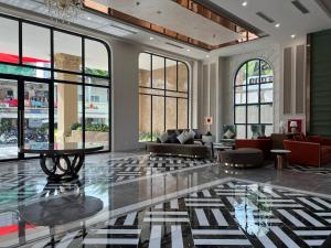 Lavia Hotel