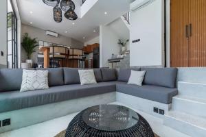 Tropical Villa near Canggu with Rice Field Views