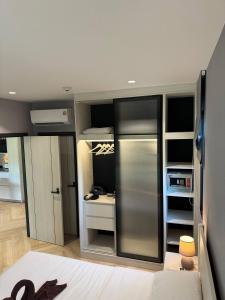 Premium 1BR at The Legendary Bangtao