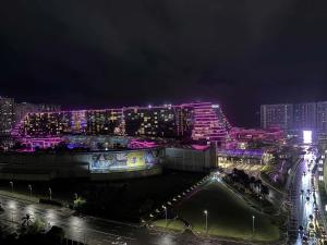Havenest 1BR with Pool, near Okada and MOA