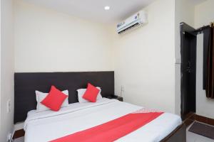 Hotel O Crown Hidden Residency