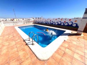 Big one bedroom apartment next to beach.