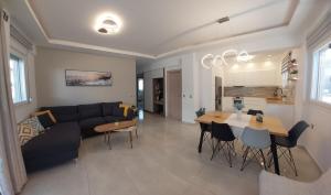 Mare Sereno Retreat
