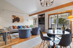 RMR: Bearberry 3422 Condo in The AspensWilson WY