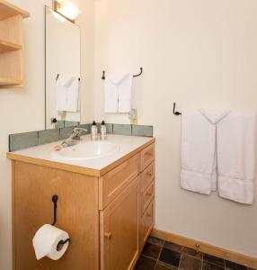 RMR: La Choumine 8 Condo in Teton Village Steps from the Mountain