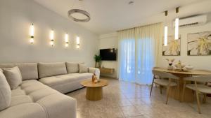 Vento Coastal Suite by Horizon Homes