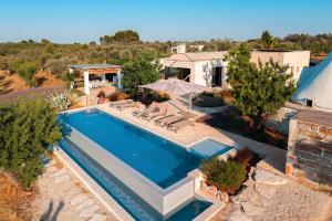 TRULLI FIORI DI MANDORLO 6, Emma Villas