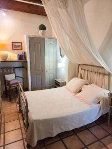 Appartement lumineux à Arles avec piscine partagée