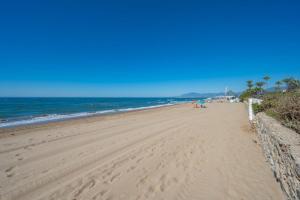Luxury 2 Bedroom Apartment Sea View Altos de Los Monteros
