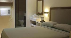Ridgecrest Gardens Hotel