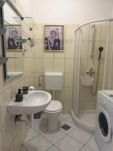 Apartment 960