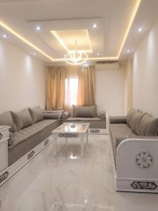 Bright apartment in Marina Smir, sea view and shared pool