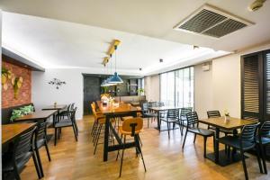 Kitzio House Hotel Huai Kwang