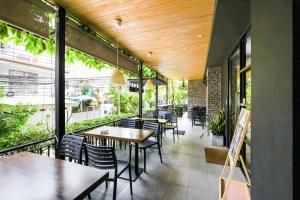 Kitzio House Hotel Huai Kwang