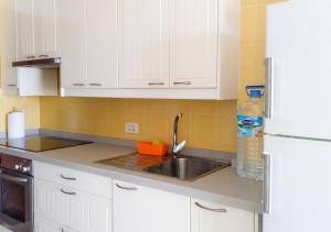 Modern studio with sea view in Arona 50 m² chic retreat