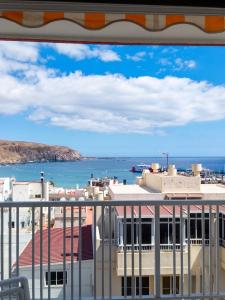 Modern studio with sea view in Arona 50 m² chic retreat