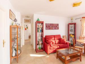 Holiday apartment with sea view in Ventanicas, 87 m², pool