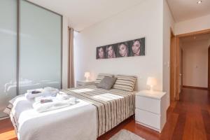 House sea view in Moledo with balcony and Internet.