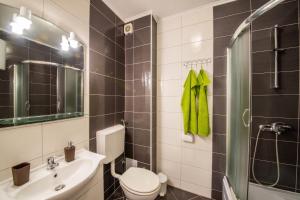 Comfy apartment in Vrsi with fenced garden