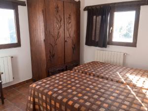 Spacious Apartment in Yeste with Shared Pool