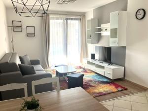 Urban Garden Apartment