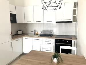 Urban Garden Apartment