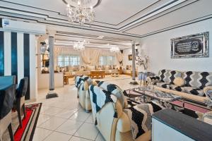 traditional apartment city center sea playa wifi!
