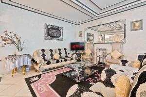 traditional apartment city center sea playa wifi!