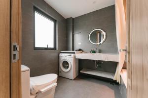 The Urbanist - Hanoi Boutique Stay