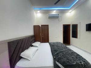 Its Braj Raj Homestay