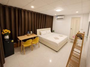 Ratchaprarop Pratunam Residence