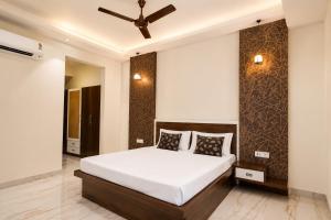 3 BHK Villa with Mini Pool & Jacuzzi
