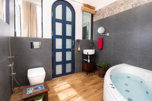 3 BHK Villa with Mini Pool & Jacuzzi