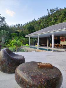Sunny Villa Tropical Luxury 4BR Pool Villa