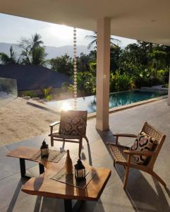 Sunny Villa Tropical Luxury 4BR Pool Villa