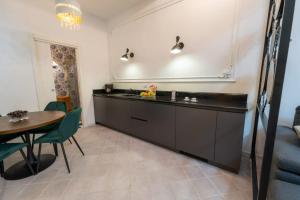 La casa di Mi- designer apartment in Chiaia
