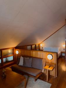 The Lark Inn & Kitchen